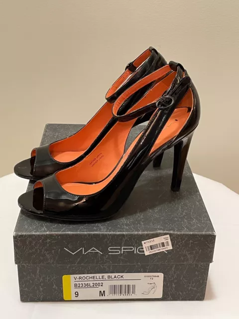 Via Spiga Black Patent Leather Peep Toe Ankle Strap Open Side 4" Heels Size 9