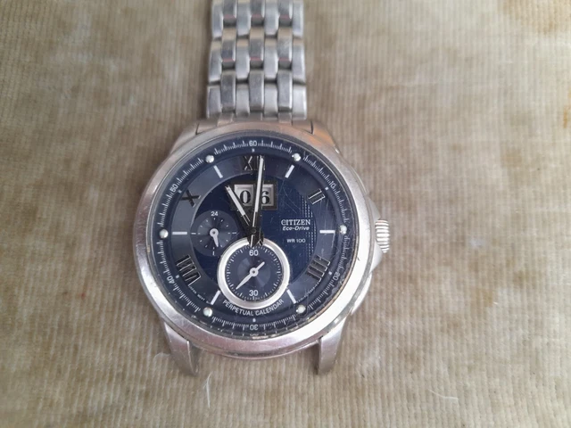 Citizen Orologio Uomo Eco-Drive - Cronografo, Quadrante Blu, Pelle Sintetica, Carica A Luce, 200m - 3