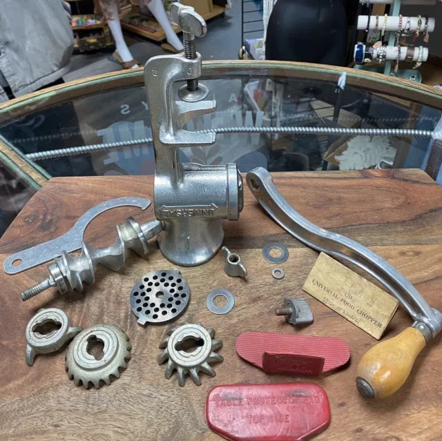 Vintage Universal No.1 Food Chopper Meat Grinder Hand Crank Wood Table  Mount - Lil Dusty Online Auctions - All Estate Services, LLC