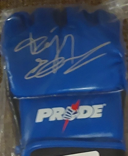 Autographed Fedor Emelianenko Authentic Pride MMA Glove W/ Beckett COA Autographed Fedor Emelianenko Authentic Pride MMA Glove W/ Beckett COA