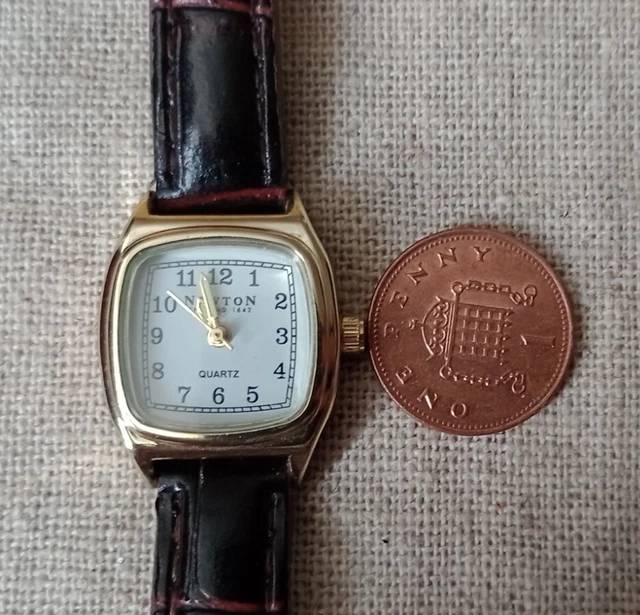 Newton quartz sales wrist watch