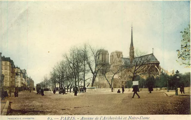 PARIS Avenue de l'Archevêché et Notre-Dame