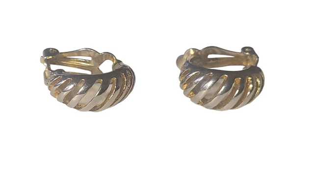 Vintage Small Gold Tone Hoop Earrings