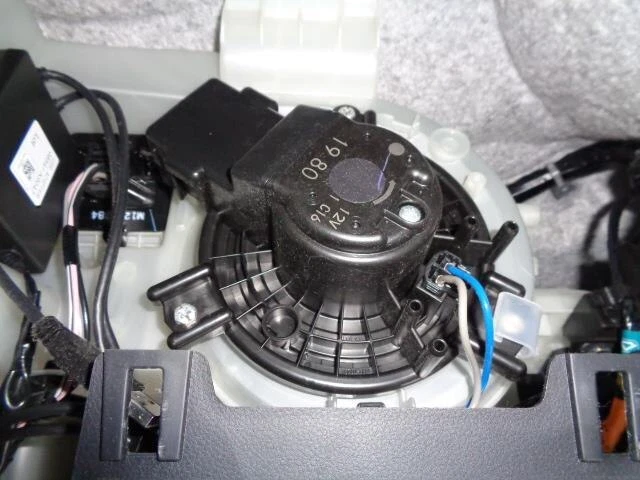 DAIHATSU Mira e-s 2019 5BA-LA350S Motore soffiatore 88550B2150 [usato] [PA94373929]