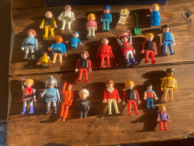 PLAYMOBIL LOT Geobra 1974 Plus Livre Playmobil Avec Une Cinquantaine De