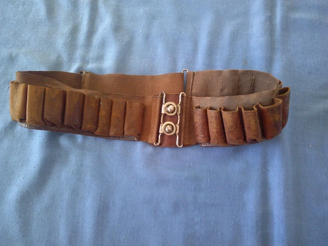 ANCIENNE CARTOUCHIÈRE DOUBLE en cuir fauve militaire vintage EUR 18,20 - FR
