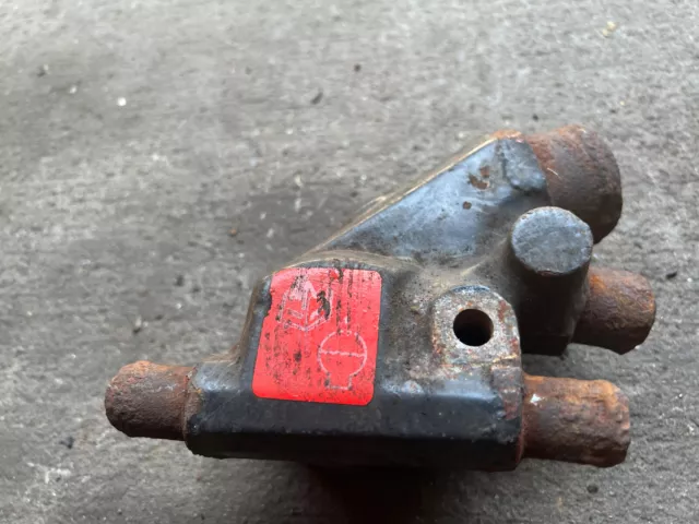 Volvo Penta Ford 5.0Fl Thermostat Housing # 3850358