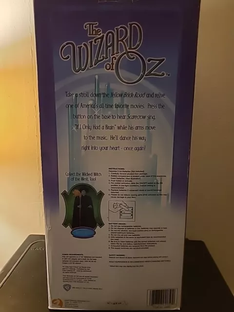 2001 Gemmy Wizard of Oz Animated Singing Dancing 17" Scarecrow Figure Box. 3