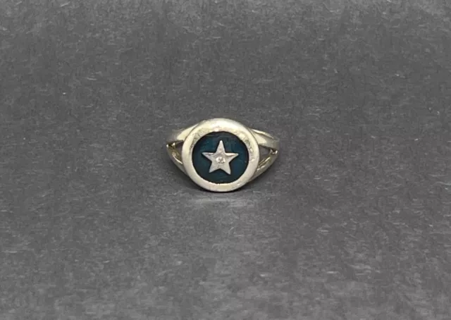 Sterling Silver Men Signet Ring Star Genuine Hallmarked 925 Comfort. Size 7.75