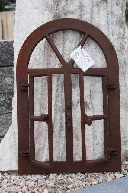 Tolles Stallfenster , Fenster ,Gussfenster ,Eisenfenster ,Sprossenfenster, Mauer