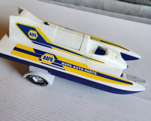 Nylint NAPA Auto Parts Speed Boat And Trailer 1994 No Motor Nylint NAPA Auto Parts Speed Boat And Trailer 1994 No Motor
