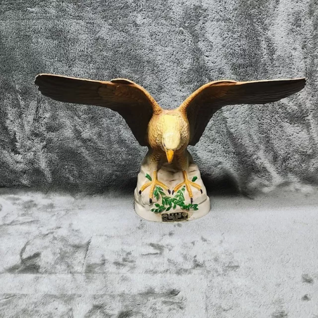 1985 JIM BEAM AMERICAN BALD EAGLE whiskey DECANTER USA bottle EMPTY