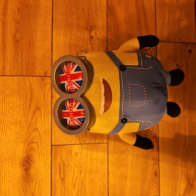 DESPICABLE ME MINION BOB Minion Invasion illumination 10" £5.92 ...