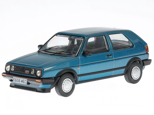 FORD TAUNUS MK2 Ghia 1983 vert metallic vehicule miniature IXOCLC363