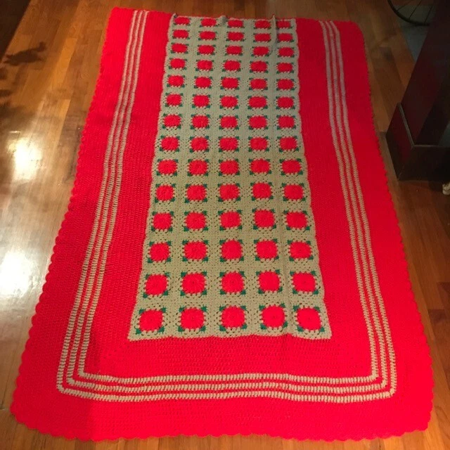 Lavori All'uncinetto Il Quadrato Fatto A Mano Ed I Ganci Della Nonna L'inizio Del Plaid Luminoso Coperta L Originale Variopinto 98474541