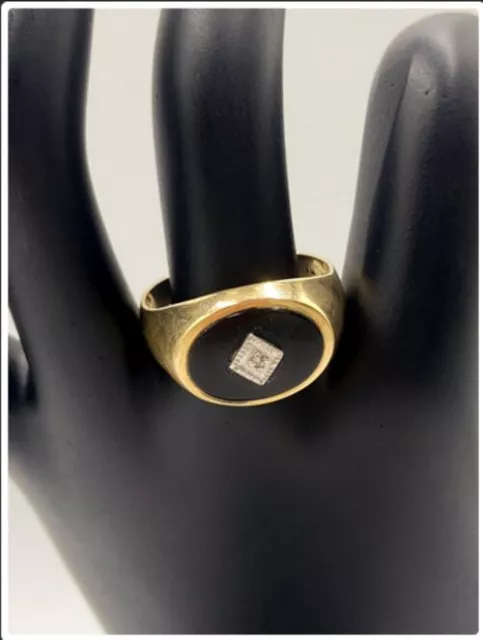 10K Yellow Gold Ring With Onyx and  Diamond