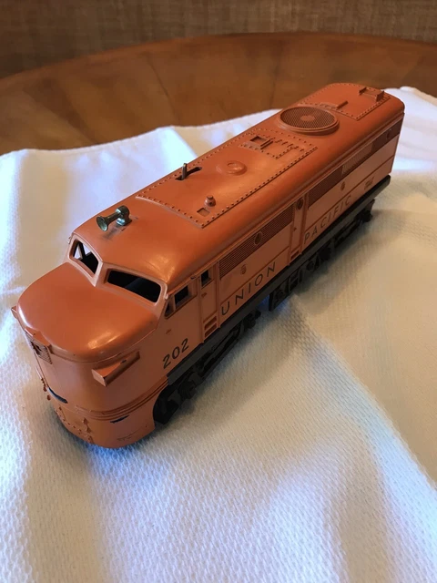 Vtg. Lionel #202 Union Pacific Switch Diesel Locomotive