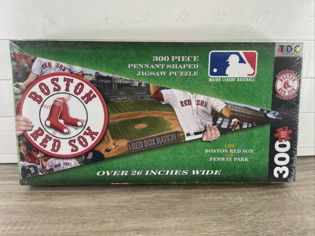 NEW Boston Red Sox Baseball 300 Piece Pennant Shaped Puzzle Sealed Quick Shippin