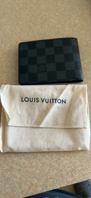 Louis Vuitton M64002 水波紋SLENDER ID 錢夾黑色尺寸： 11x8.5x1cm