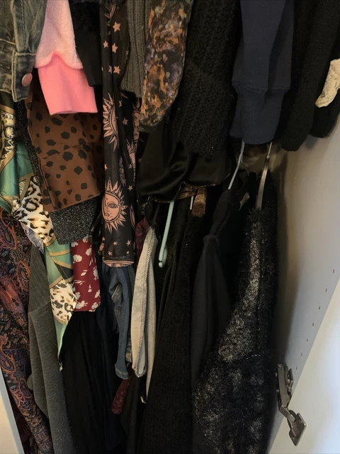 Lot de 35 vêtements femme (tailles 34 à 42) - Déstockage - Vêtements