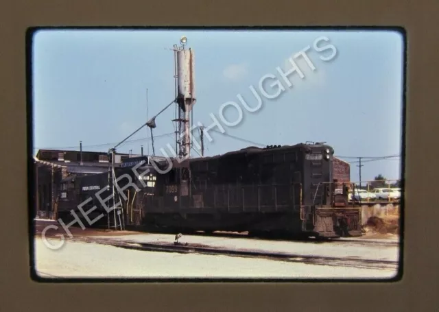 Original '69 Ektachrome Slide PRR Pennsylvania 7099 GP9 PC Penn Central    35M37