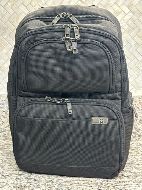 NEW VICTORINOX BIG Ben 15 Backpack Laptop 15.6