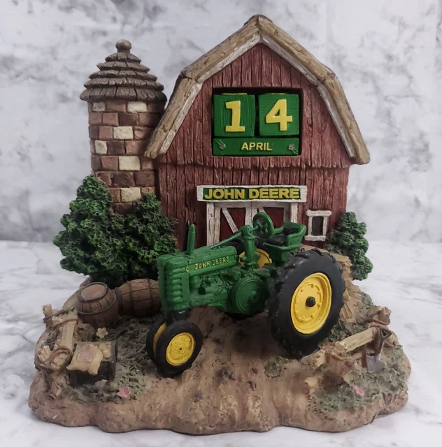 JOHN DEERE TRACTOR Perpetual Desk Calendar Day/Month Resin 3D Farm Barn