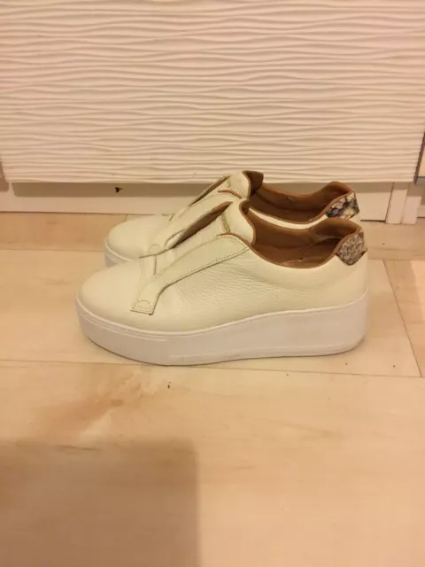 Russell and hotsell bromley trainers sale