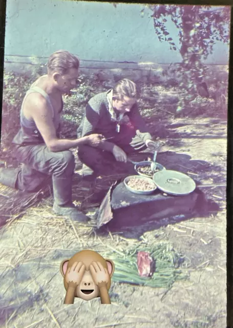 Agfa Color Farbdia Russland Wehrmacht Soldaten beim Kochen 1941 FD15