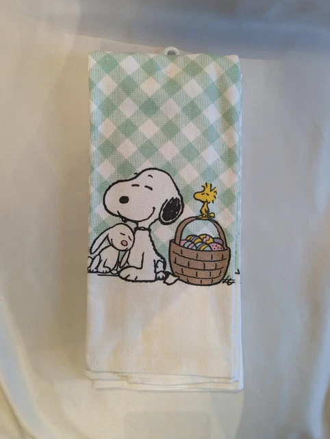 Peanuts hand 2025 towels