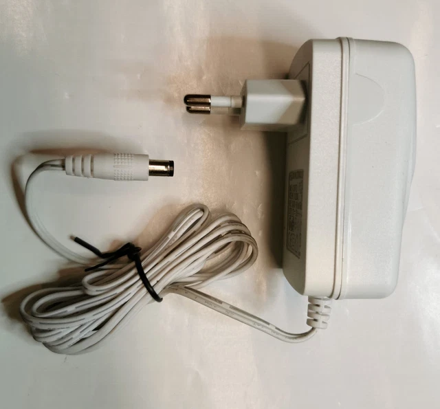 Paulmann 987.54 LED Treiber (Netzteil) - 12V Gleichstrom, Flach, Mit Steckverbinder, Silber