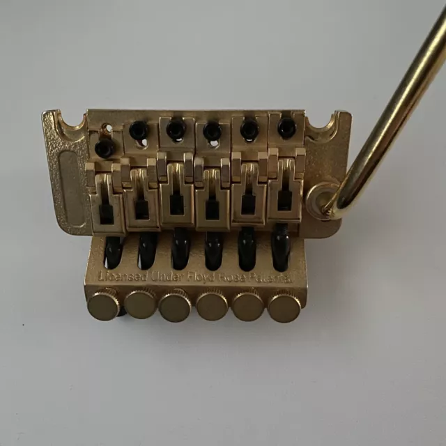 Licensed Floyd Rose Tremolo Bridge In Gold With Whammy Bar