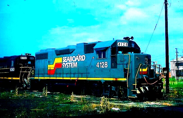 Original Kodachrome Slide Seaboard System Gp38-2 #4128 Portsmouth, Va June 1986