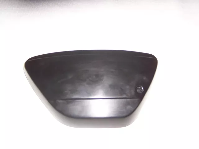 Suzuki T500 E Gt500 Pannello Lato Sinistro Nuovo
