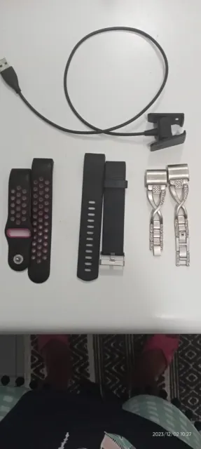 1 X Charger Plus 3x bands For Fitbit Charge 2