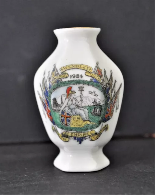 British Empire Exhibition Wembley 1924  Souvenir China Vase - Arcadian