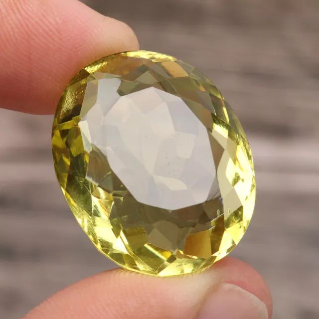 Brésilien 55 Ct. Citrine Jaune à Facettes Coupe Ovale Libre Pierre Précieuse