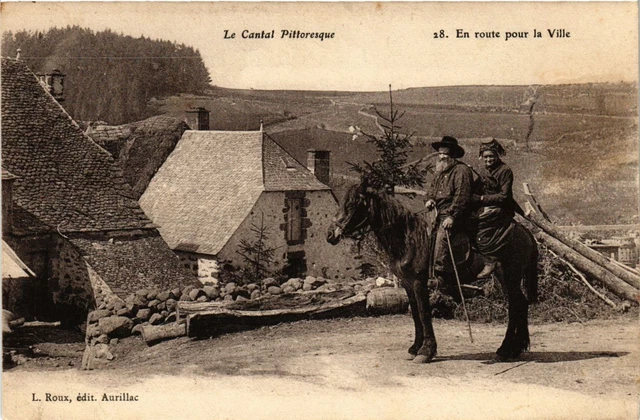 CPA Le Cantal Pittoresque - En route pour la Ville (435853)