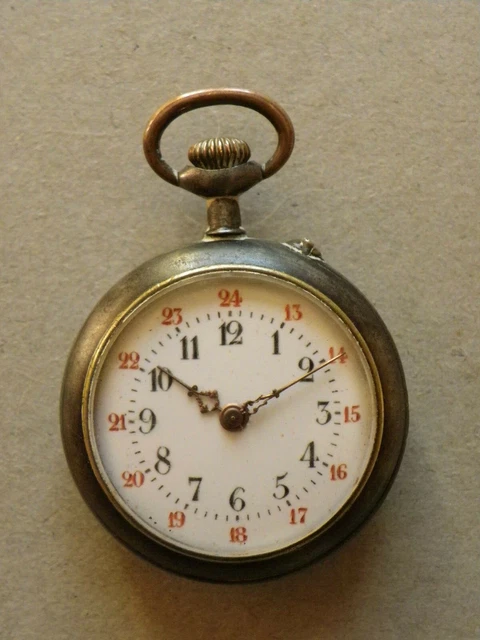 Montre Gousset Ancienne En Acier - À Réviser Ou Pour Pièces - Vintage Homme