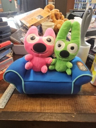 Hallmark Hoops and Yoyo Interactive Talking Duo Couch Movie night