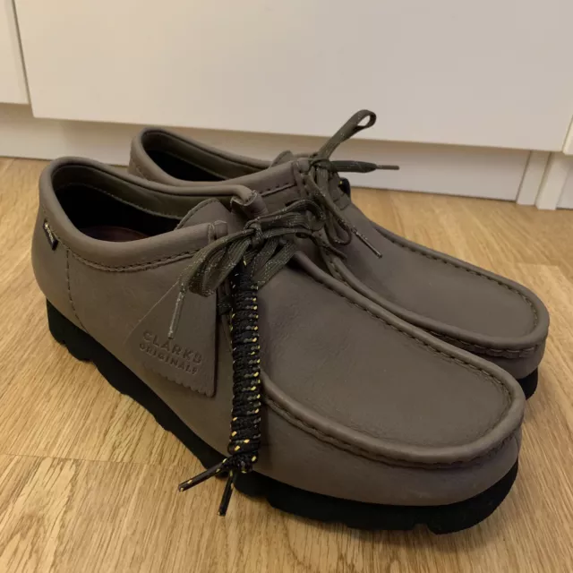 CLARKS ORIGINALS WALLABEE Gore Tex UK 8 EU 42 Olive Green £100.00