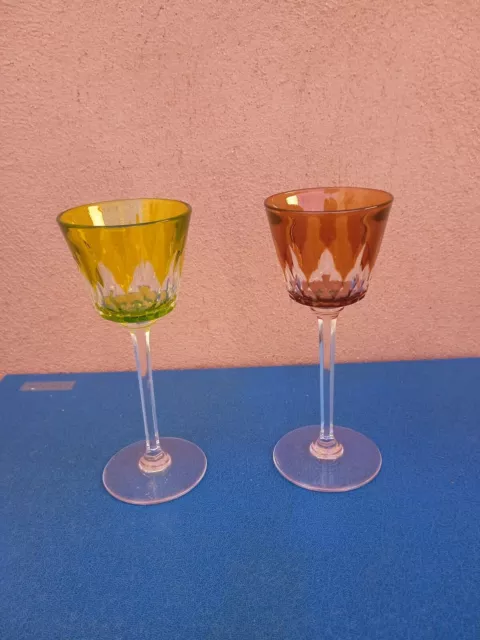 2 verres à vin - Roemer - cristal de couleur BACCARAT