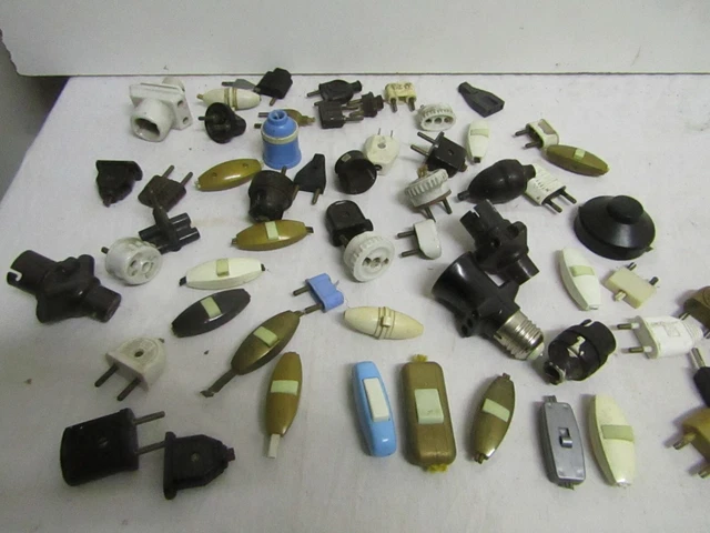 LOT DE PRISES de courant et interrupteurs ancien vintage EUR 28,00