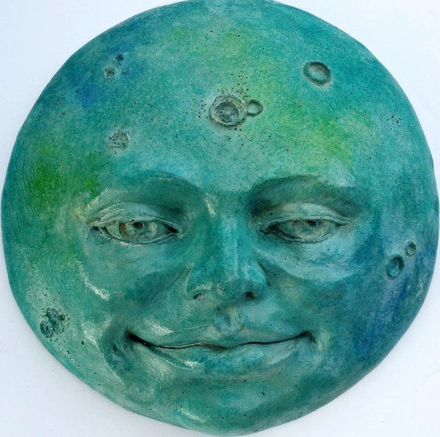 Escultura de luna llena hecha a mano arte espiritual de pared, decoración de jardín para el hogar por Claybraven