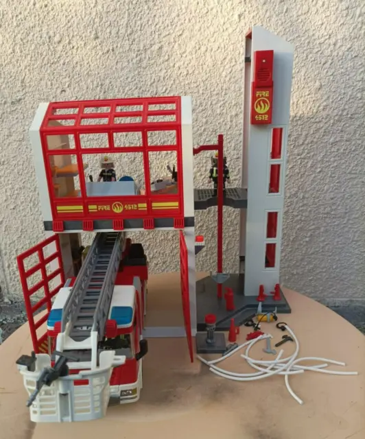 sympa camion pompier 4820 Playmobil ( caserne , feu ) 2066