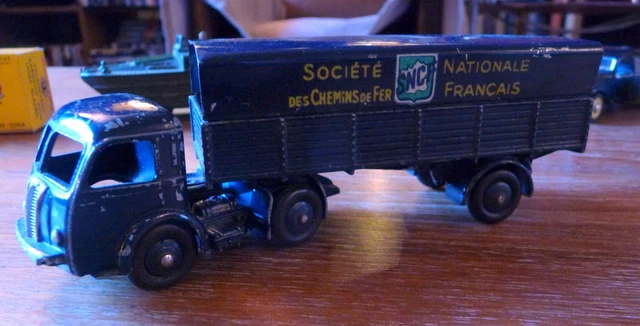 Dinky Toys 32AB - Panhard Et Semi-remorque SNCF - Version Toit Lisse Blason Clair - France