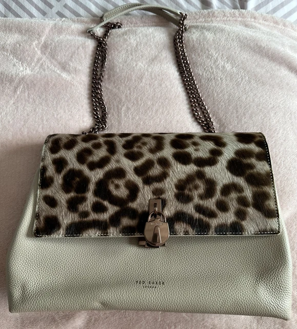 Hermiaa suede on sale padlock shoulder bag
