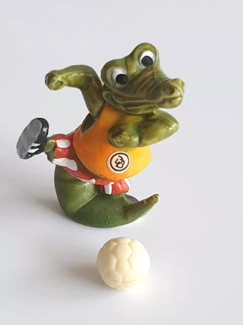 Ü Ei Dribbel Boys Dribbel Drago dunkelgrün mit Emblem und Ball Original