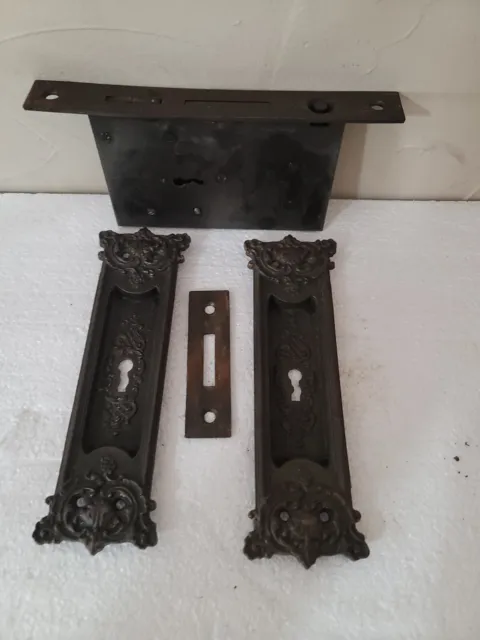 Set Rare Art Nouveau Cast Brass Bronze Russell Erwin Pocket Door Pull Plate Lock 8