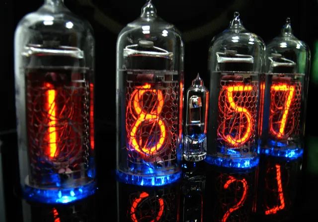 Nixie Tubes Clock with 4 pieces IN-14 tubes with RGB backlight Alarm and Chimes 2